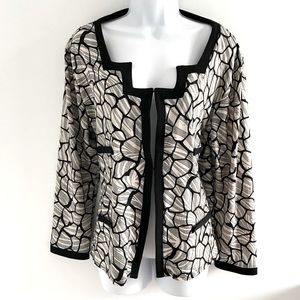 COPY - NWOT Marallis Soft Suit Blazer Black & Grey with Angled Collar Plus Size